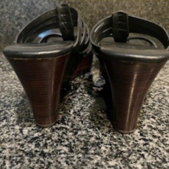 UGG MATTIE SANDALS - Picture 4 of 7